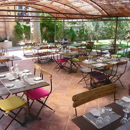 Hotel De 3*